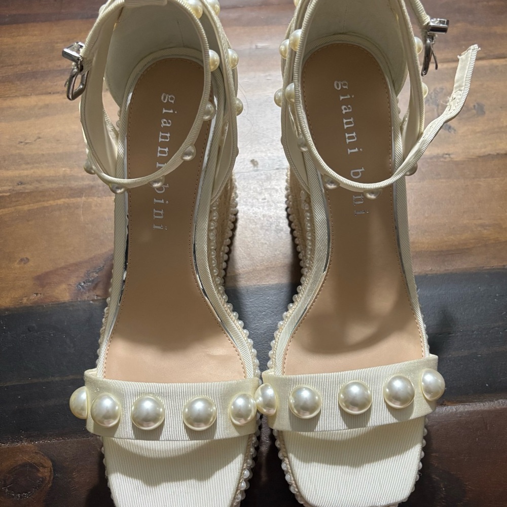 Gianni Bini shoes
